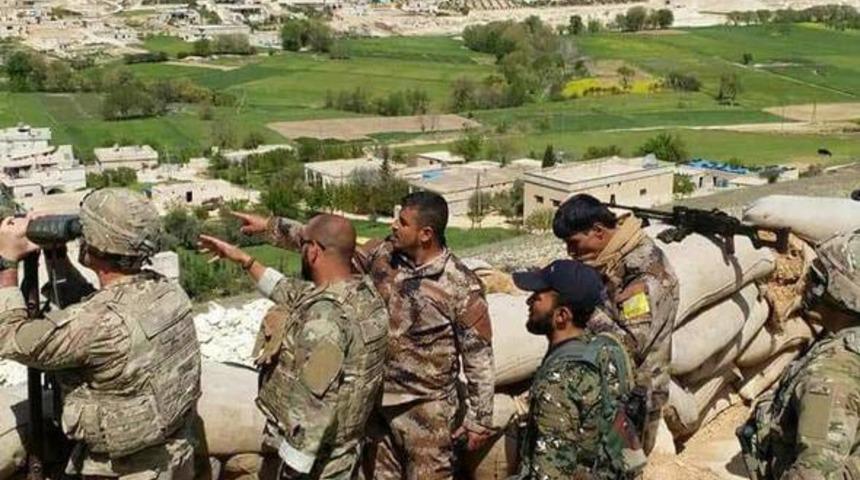 Menbiç'te skandal görüntüler! ABD askerleri teröristlerle omuz omuza