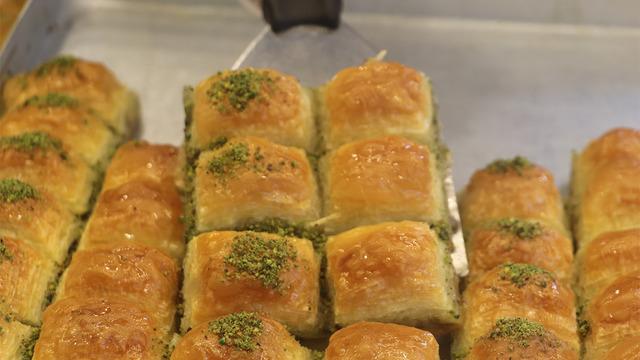 Gaziantepli ustadan sahte ile gerçek baklavayı ayırt etmenin yolu!