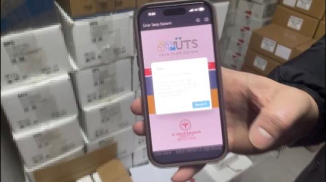 Avcılar da baskın yapılan depoda sahte ilaç ve kozmetik ürün ele geçirildi: 2 gözaltı 4