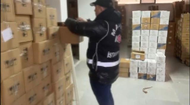 Avcılar da baskın yapılan depoda sahte ilaç ve kozmetik ürün ele geçirildi: 2 gözaltı 3