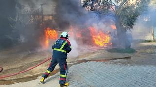 Nazilli’de feci yangın: İki otomobil saniyeler içerisinde kül oldu