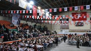&Ccedil;orum'da "tekne orucu" tutan &ccedil;ocuklar birlikte iftar yaptı