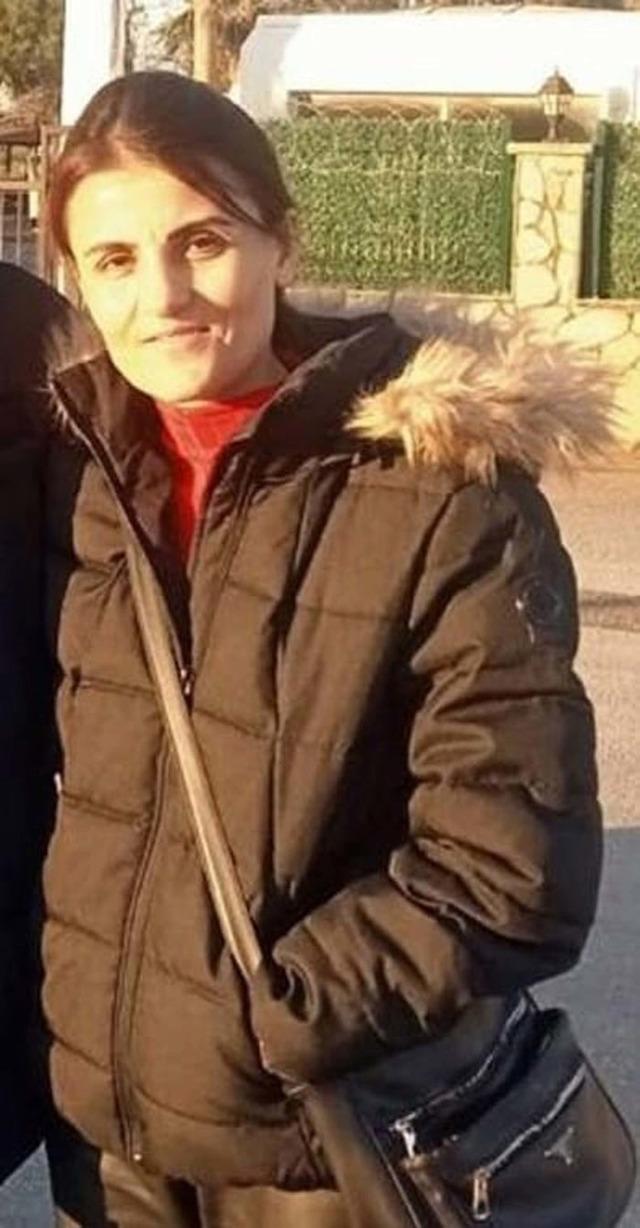 Sigara i&ccedil;tiği i&ccedil;in tartıştığı eşini 13 bı&ccedil;ak darbesiyle yaralayan ş&uuml;pheli tutuklandı 2