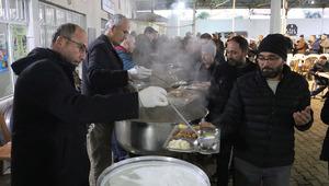 Bu mahallede iftar yemeklerini kadınların hazırlaması yasaklandı!
