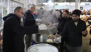 Bu mahallede iftar yemeklerini kadınların hazırlaması yasaklandı!