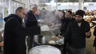 Bu mahallede iftar yemeklerini kadınların hazırlaması yasaklandı!