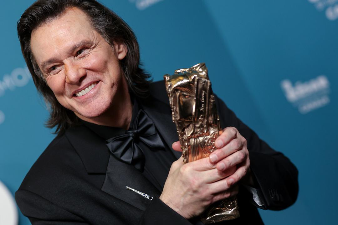 Hollywood yıldızı Jim Carrey nin son hali g&uuml;ndem oldu! G&ouml;renler tanıyamadı 1