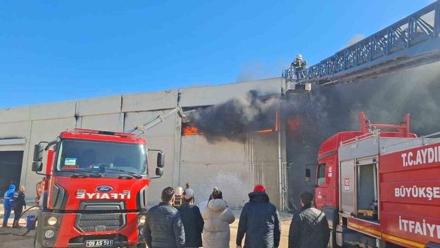 Didim sanayisindeki yangın korkuttu 1