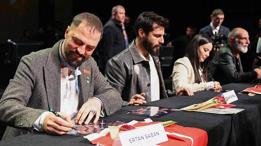 Ramazan etkinlikleri kapsamında "Mehmed: Fetihler Sultanı" dizisi oyuncuları sevenleriyle buluştu