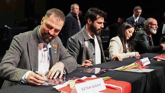 Ramazan etkinlikleri kapsamında Mehmed: Fetihler Sultanı dizisi oyuncuları sevenleriyle buluştu