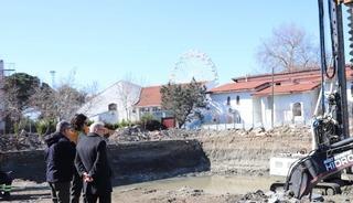 Edremit&rsquo;te yapımı s&uuml;ren okul inşaatında inceleme