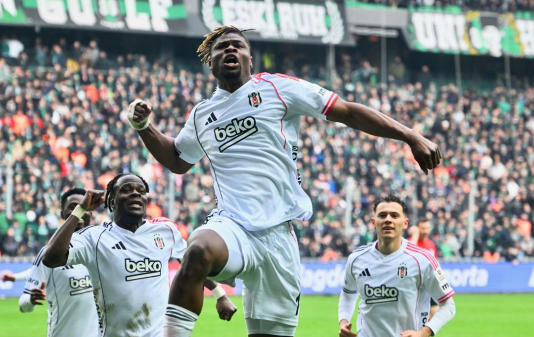 (&Ouml;zet) Kocaelispor - Beşiktaş Ma&ccedil;ı &Ouml;zeti ve T&uuml;m &Ouml;nemli Anları 2