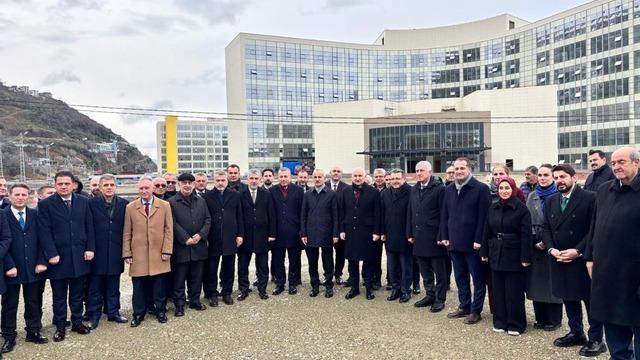 Bakan Uraloğlu: Trabzon Şehir Hastanesi’nde herhangi bir risk öngörüsü yok