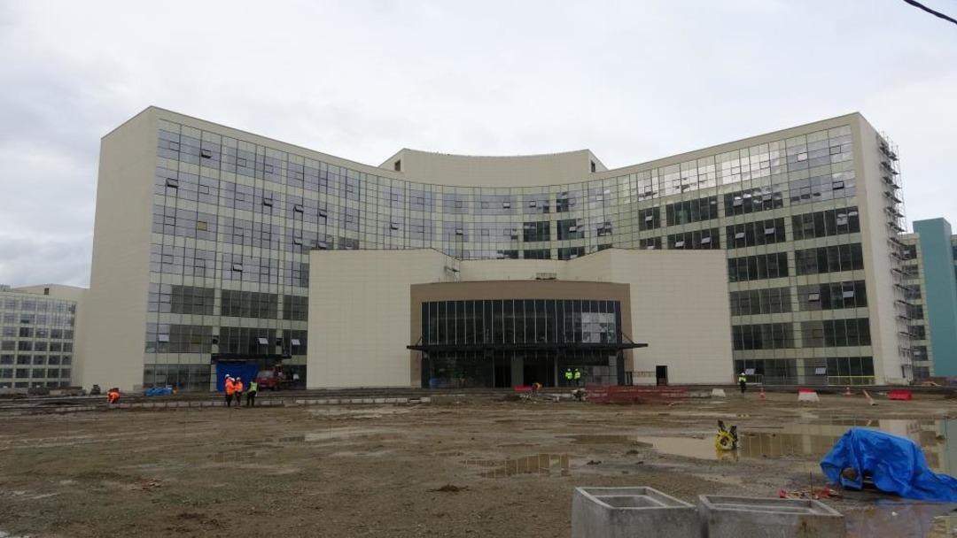 Bakan Uraloğlu: "Trabzon Şehir Hastanesi&rsquo;nde herhangi bir risk &ouml;ng&ouml;r&uuml;s&uuml; yok" 2