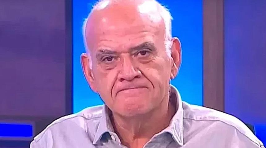 Ahmet &Ccedil;akar canlı yayında &ccedil;ıldırdı! "Allah cezanızı versin!" Galatasaray ma&ccedil;ındaki Singo pozisyonu i&ccedil;in olay derbi iddiası...