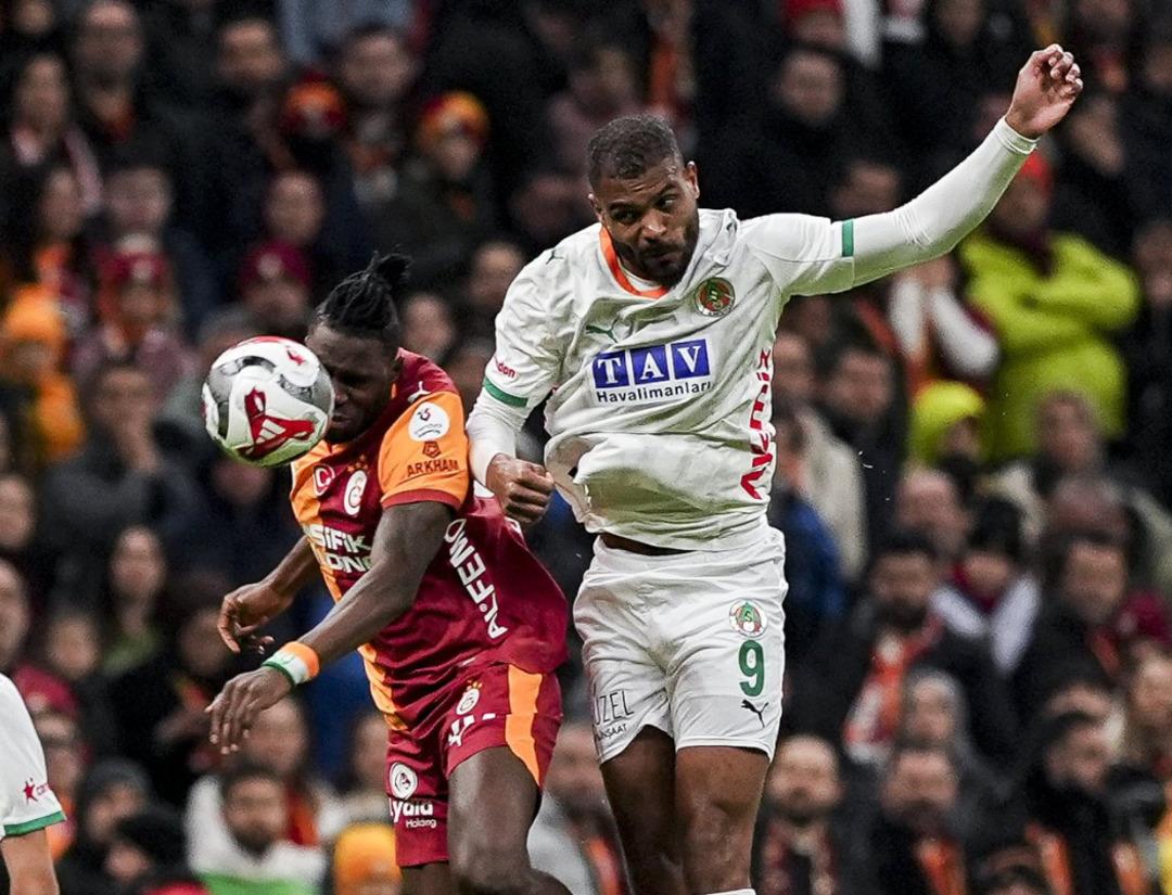 (&Ouml;zet) Galatasaray - Corendon Alanyaspor Ma&ccedil;ı &Ouml;zeti ve T&uuml;m &Ouml;nemli Anları 9