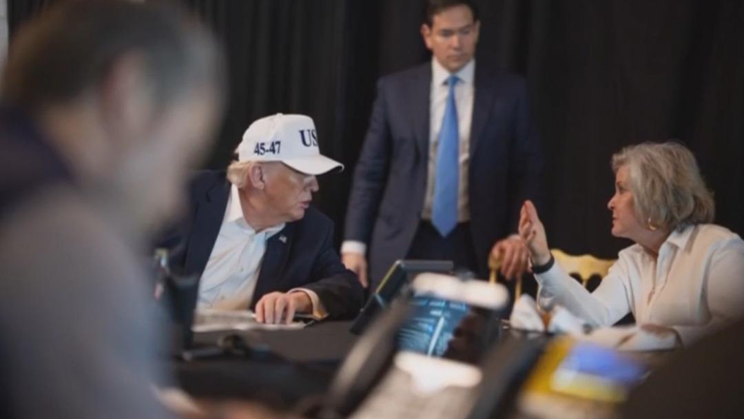 Beyaz Saray fotoğraflarını paylaştı: Trump, operasyonu b&ouml;yle izledi 3