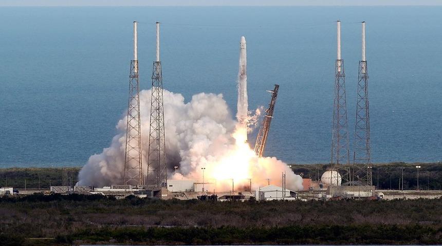 SpaceX kargo kaps&uuml;l&uuml; uzaya fırlatıldı