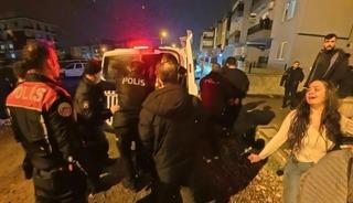 Komşuların g&uuml;r&uuml;lt&uuml; tartışması kavgaya d&ouml;n&uuml;şt&uuml;: 7 g&ouml;zaltı