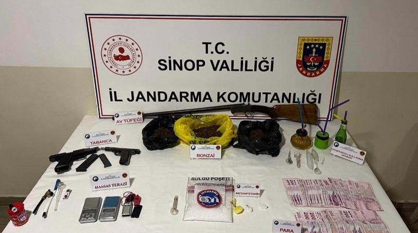Sinop'ta uyuşturucu operasyonu! 2 zanlı tutuklandı