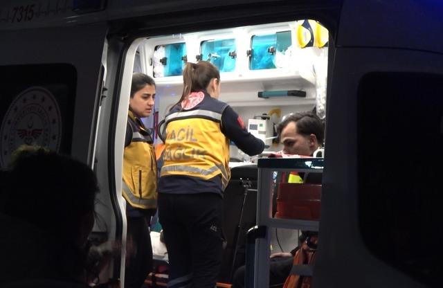 5 katlı binada korkutan yangın:2 kişi dumandan etkilendi 3