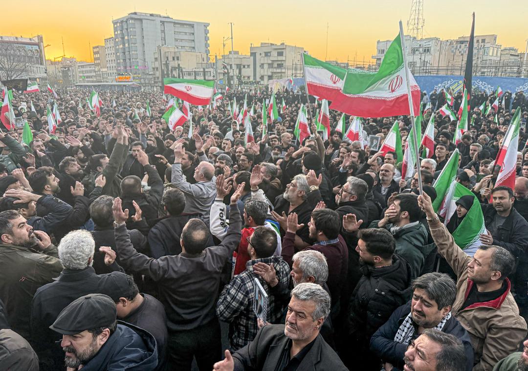 AA-20260301-40697664-40697662-IRAN_LIDERI_AYETULLAH_ALI_HAMANEYIN_ABDISRAIL_SALDIRILARINDA_OLDURULDUGU_DUYURULDU