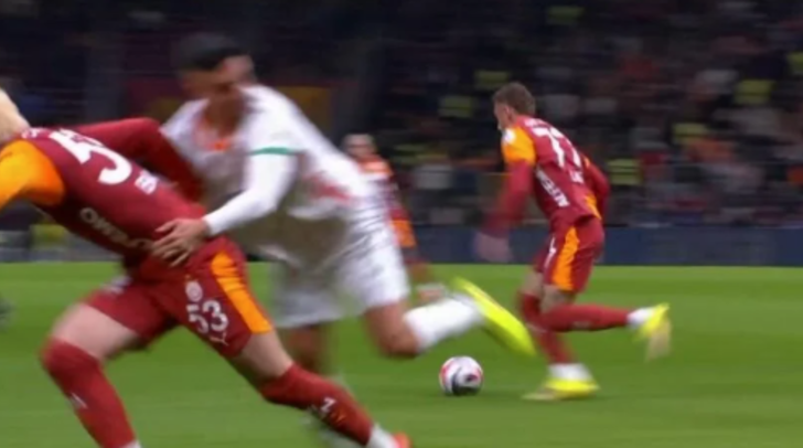 beIN Trio ekibinden Galatasaray-Alanyaspor maçının hakemi için olay sözler! 7 sarı 1 kırmızı atladı: Bu kararın izahı yok G2