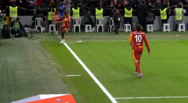 beIN Trio ekibinden Galatasaray-Alanyaspor maçının hakemi için olay sözler! 7 sarı 1 kırmızı atladı: Bu kararın izahı yok G5