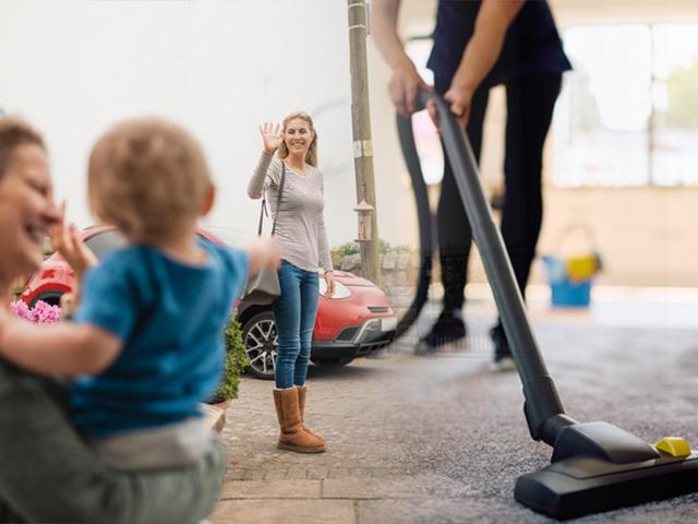 Hesap &ccedil;ıktı: Aylık 70 bin TL'yi buluyor! Ev hizmetlerinde fiyatlar u&ccedil;tu