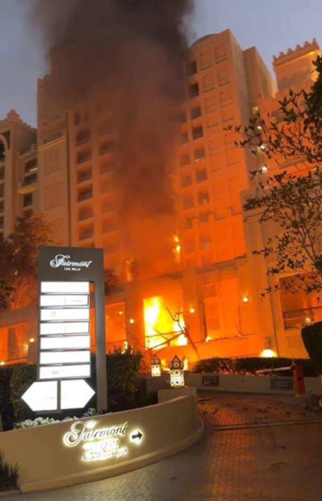 Dubai&rsquo;de l&uuml;ks otelde f&uuml;ze paniği: Fenomen isim o anları paylaştı! &ldquo;&Uuml;st&uuml;m&uuml;zden ge&ccedil;iyordu&rdquo; 3