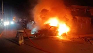 Hatay&rsquo;da alevlere teslim olan otomobil kullanılamaz hale geldi