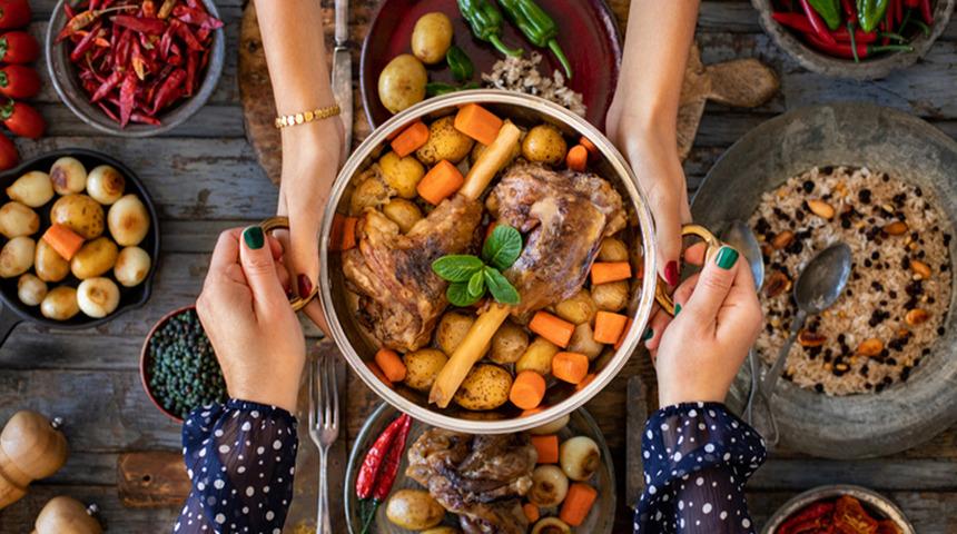 İftara ne pişirsem diyenlere: Ramazan&rsquo;ın 11. g&uuml;n&uuml; iftar men&uuml;s&uuml; hazır!