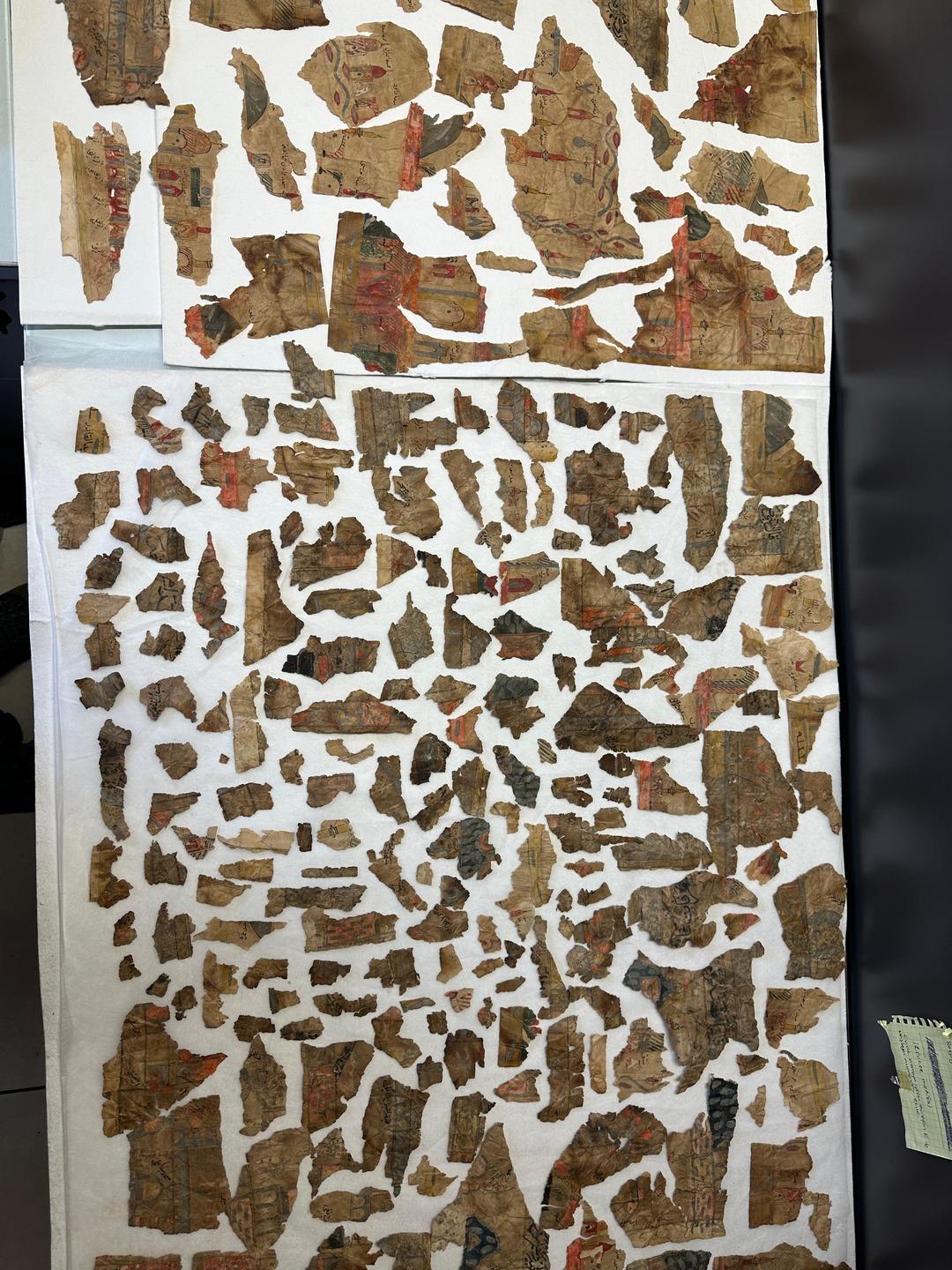 K&uuml;tahya&rsquo;da 300 par&ccedil;a sır: Duvar oyuğundan Mekke planı &ccedil;ıktı! 8