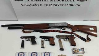 Yakakent&rsquo;te uyuşturucu ve silah ele ge&ccedil;irildi