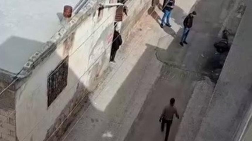 Madde bağımlısı sokak ortasında yığılıp kaldı