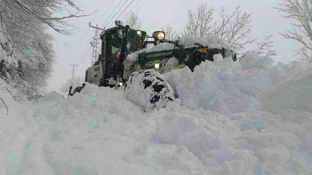 Ordu’nun yükseklerinde kar kalınlığı 2 metreye ulaştı
