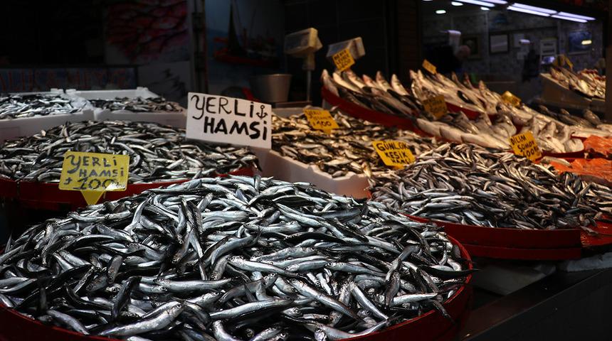 'Yeniden d&ouml;n&uuml;ş yaptı, fiyatı da uygun' Tezgahlar doldu, ilgi &ccedil;ok