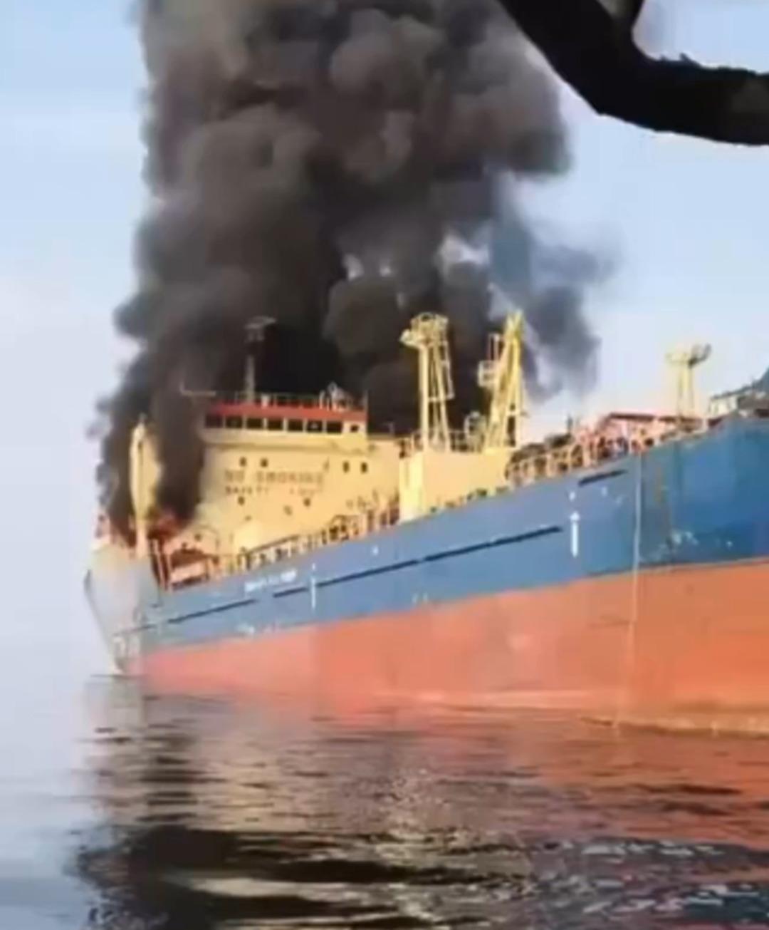 Son dakika | İran "Uyarıları dikkate almadı" deyip vurdu! H&uuml;rm&uuml;z Boğazı nda petrol tankerine saldırı 1