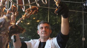 100 gramı 250 TL! İsteyen 5-6 saat &ouml;nceden harekete ge&ccedil;iyor