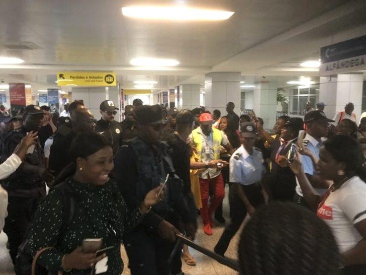 Ünlü oyuncu Tolgahan Sayışman Afrika'da izdiham yarattı G5