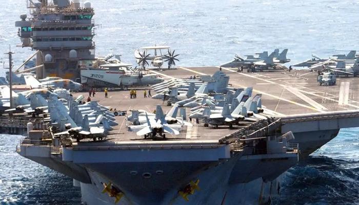 Savaşta ikinci g&uuml;n! İran, ABD'nin u&ccedil;ak gemisini hedef aldı