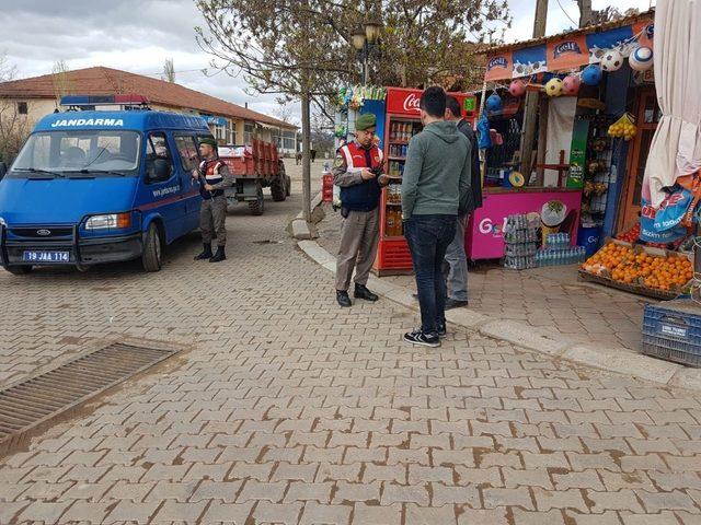 Jandarmadan asayiş ve yol uygulaması