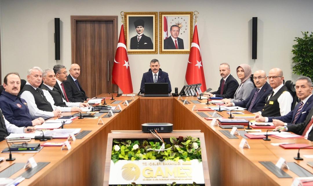 İ&ccedil;işleri Bakanlığı nda sınır g&uuml;venliği toplantısı! B&ouml;lgedeki gelişmeler kapsamlı bir şekilde ele alındı 1