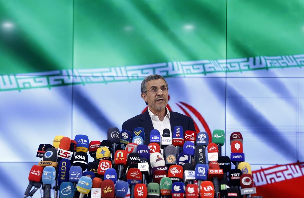 İran basını duyurdu! ABD-İsrail saldırısında Ahmedinejad ın &ouml;ld&uuml;r&uuml;ld&uuml;ğ&uuml; iddia edildi 2