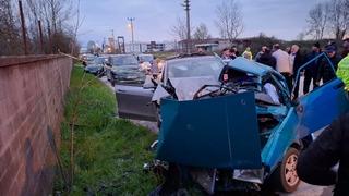 Sakarya'da otomobil ile SUV tipi aracın çarpıştığı kazada 1 kişi öldü