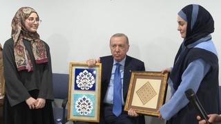 Cumhurbaşkanı Erdoğan üniversite öğrencileri ile bir araya geldi