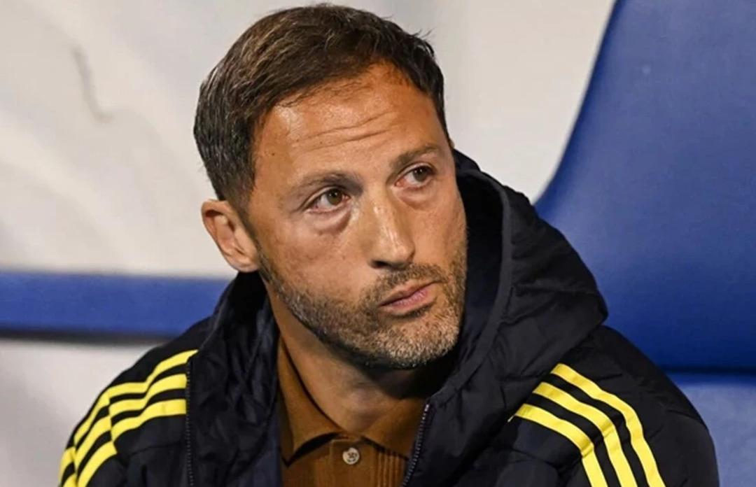 Fenerbah&ccedil;e de Antalya şoku sonrası deprem! &Uuml;mit &Ouml;zat canlı yayında bombayı patlattı: "Tedesco gitmek istiyor, Avrupa dan..." 2