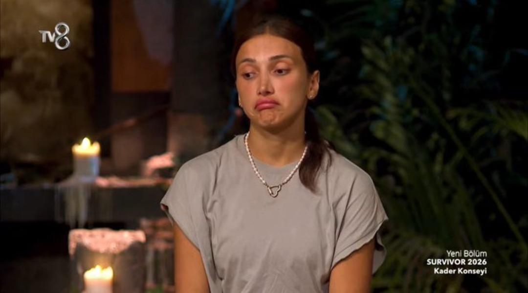 1 Mart akşamı Survivor da kim elendi? Seda mı B&uuml;şra mı? 3