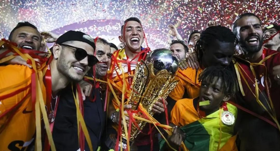 Galatasaray da şampiyonluk istatistiği! Herkes bunu paylaşıyor 1