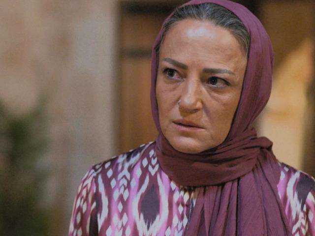 Ger&ccedil;ek hayattaki hali g&uuml;ndemde! Yoga pozları...